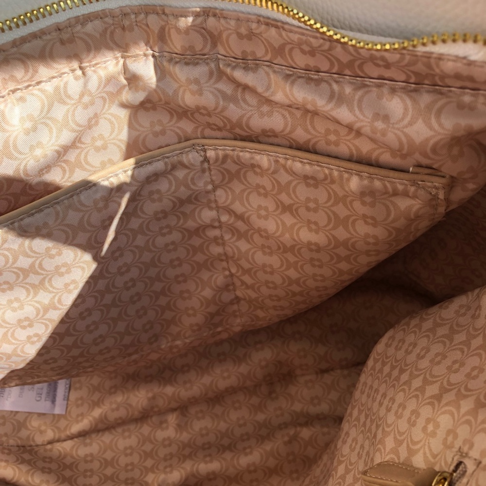 🔥NWT CHARMING CHARLIE PURSE🔥 - Picture 7 of 8